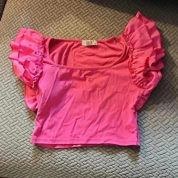 Julia Ruffle Crop - Picture 1 of 3